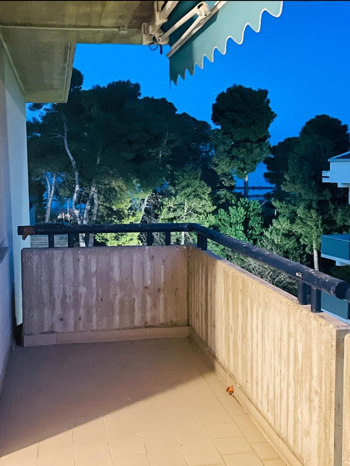 Attico Vista E Fronte Mare Zaffiroblu Con Posto Auto Daire Montesilvano Marina Dış mekan fotoğraf